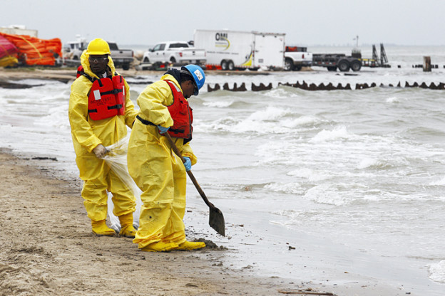 Recent Oil Spill Causes Lawsuits And A Series Of Legal Maneuvers - Mukerji Law