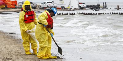 Recent Oil Spill Causes Lawsuits And A Series Of Legal Maneuvers - Mukerji Law